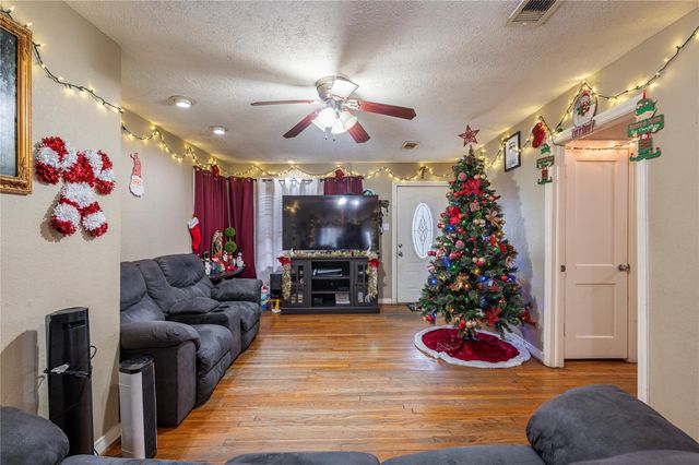 1504 Harris Avenue, Pasadena, TX 77506