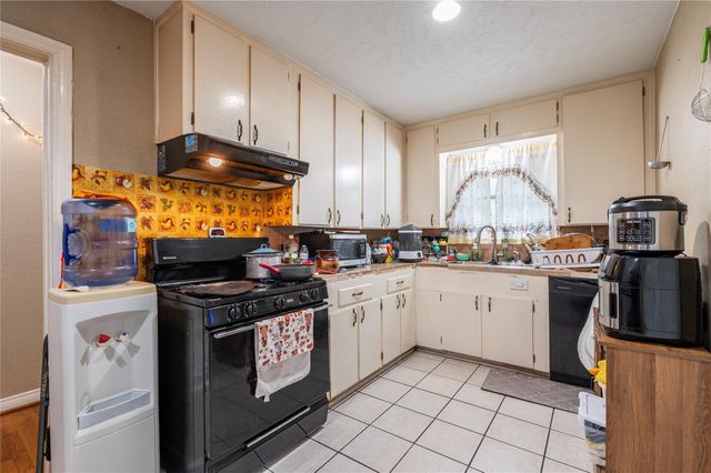 1504 Harris Avenue, Pasadena, TX 77506