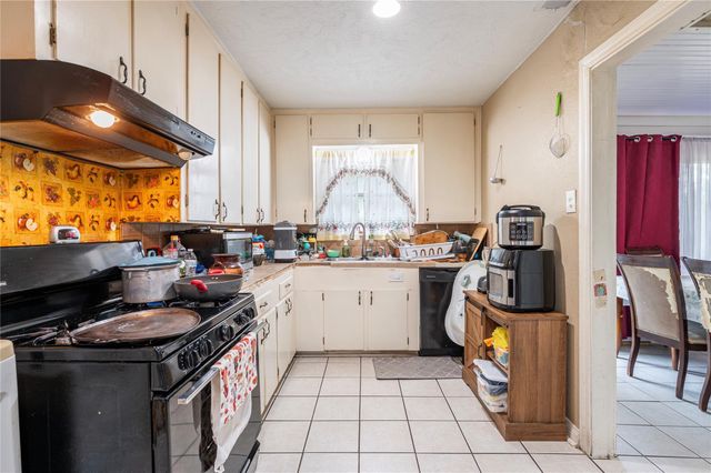 1504 Harris Avenue, Pasadena, TX 77506