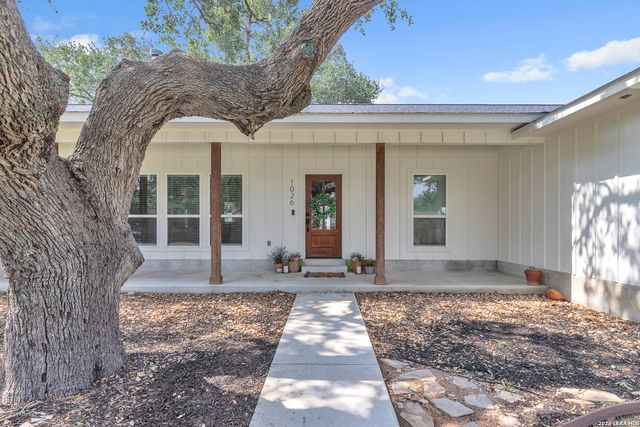 1026 timbercrest, Pleasanton, TX 78064