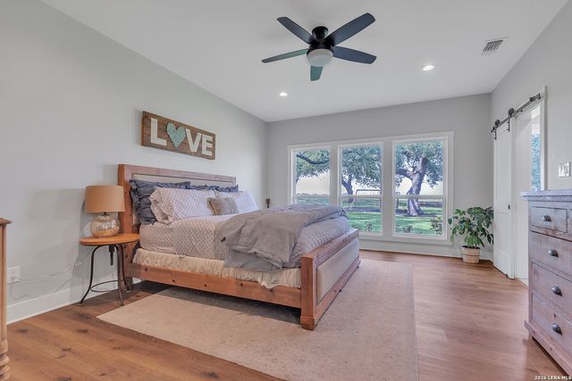 1026 timbercrest, Pleasanton, TX 78064