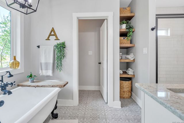 1026 timbercrest, Pleasanton, TX 78064