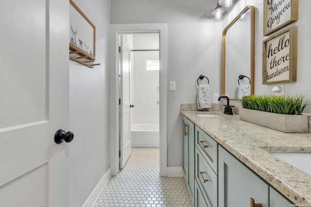 1026 timbercrest, Pleasanton, TX 78064