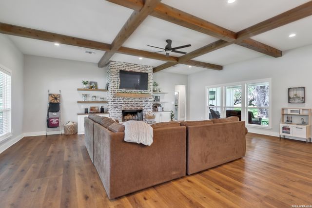 1026 timbercrest, Pleasanton, TX 78064