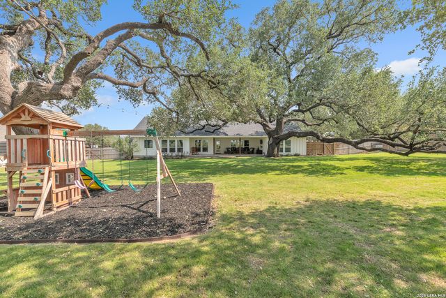 1026 timbercrest, Pleasanton, TX 78064