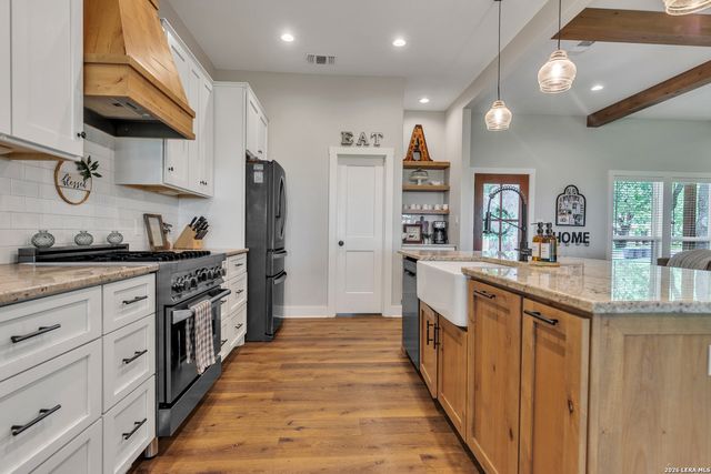 1026 timbercrest, Pleasanton, TX 78064