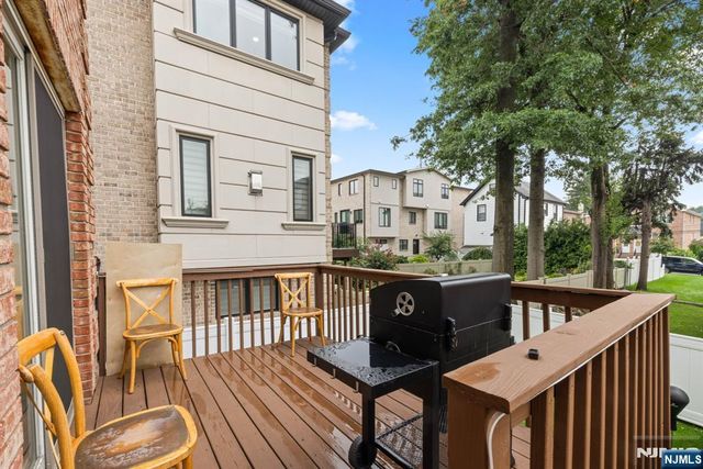 36 W Central Boulevard A, Palisades Park, NJ 07650