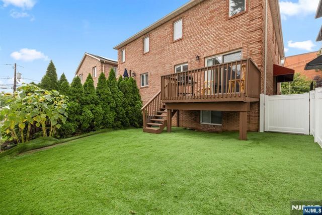 36 W Central Boulevard A, Palisades Park, NJ 07650