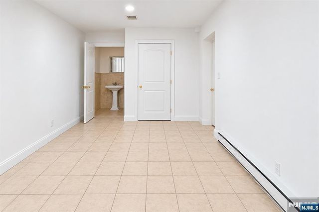 36 W Central Boulevard A, Palisades Park, NJ 07650