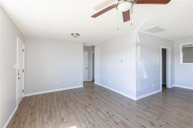 4714 Shawnee Drive, Kansas City, KS 66106