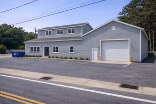 00 Confidential, Dartmouth, MA 02747