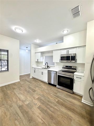 4351 SANDHURST DRIVE, Orlando, FL 32817