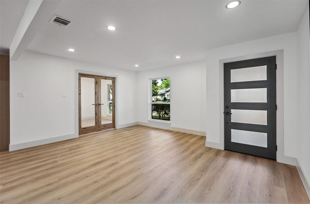 2807 Shadowdale Drive, Houston, TX 77043