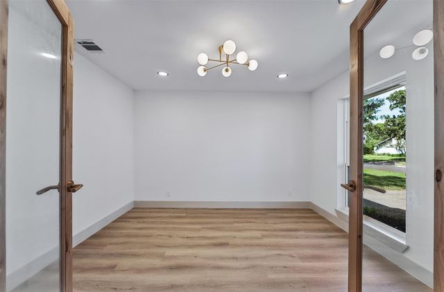 2807 Shadowdale Drive, Houston, TX 77043