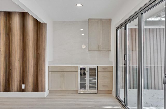 2807 Shadowdale Drive, Houston, TX 77043