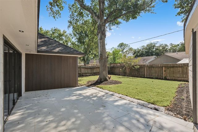 2807 Shadowdale Drive, Houston, TX 77043