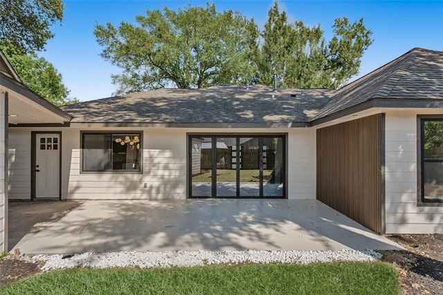 2807 Shadowdale Drive, Houston, TX 77043