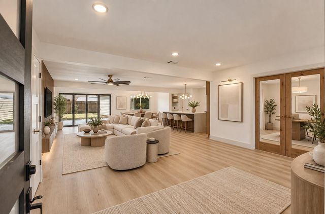 2807 Shadowdale Drive, Houston, TX 77043