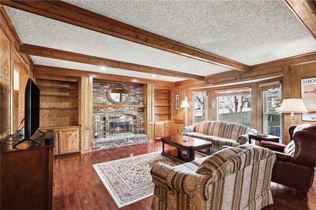 11712 Hardy Street, Overland Park, KS 66210