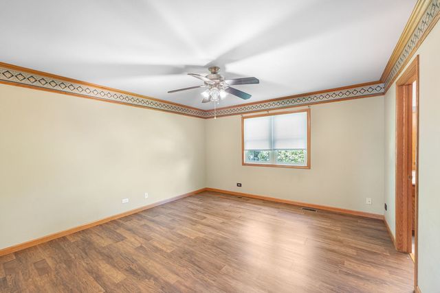 1621 Ash Avenue, Woodstock, IL 60098