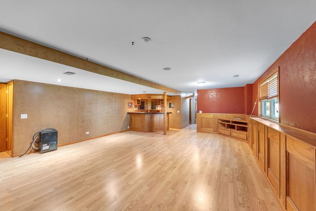 1621 Ash Avenue, Woodstock, IL 60098