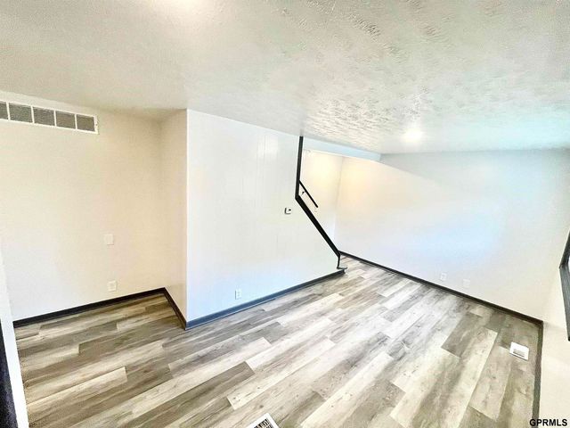 3920 N 70 Circle, Omaha, NE 68104