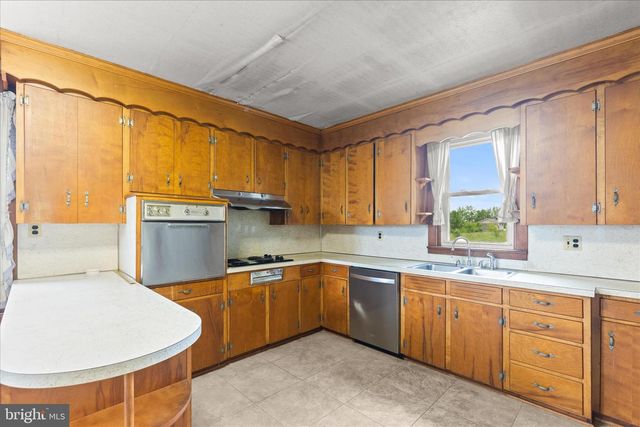 355 WINDING LN, East Berlin, PA 17316