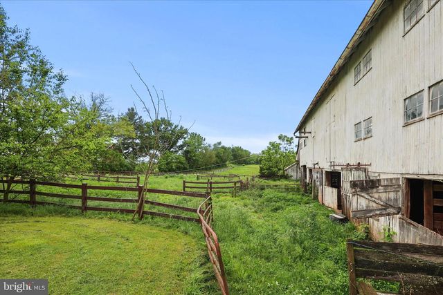 355 WINDING LN, East Berlin, PA 17316