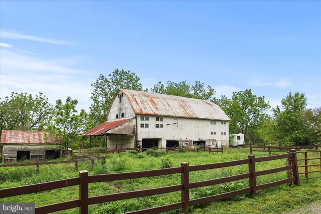 355 WINDING LN, East Berlin, PA 17316