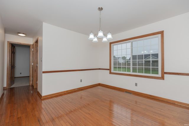4339 N Iroquois Drive, Evansville, IN 47711
