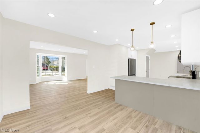 8612 W Moreland Road, Parma, OH 44129