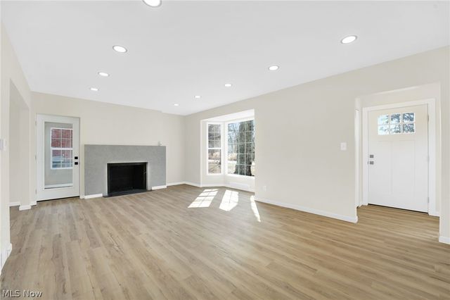 8612 W Moreland Road, Parma, OH 44129