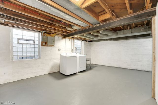 8612 W Moreland Road, Parma, OH 44129