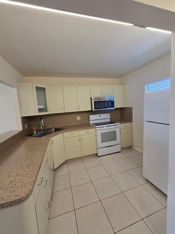 8321 SANDS POINT Boulevard D306, Tamarac, FL 33321