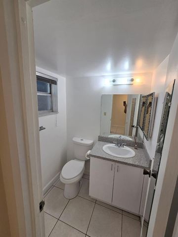 8321 SANDS POINT Boulevard D306, Tamarac, FL 33321