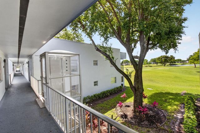955 Normandy Trail, Delray Beach, FL 33484