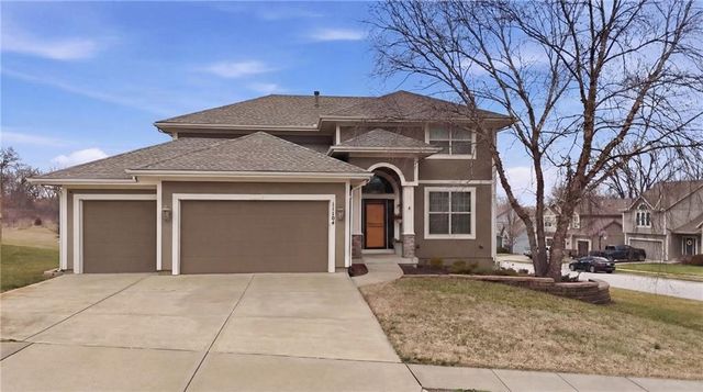 11104 Augusta Drive, Kansas City, KS 66109