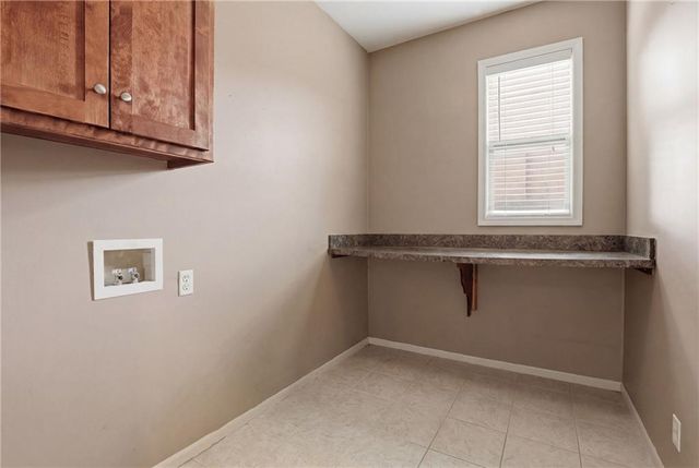 11104 Augusta Drive, Kansas City, KS 66109