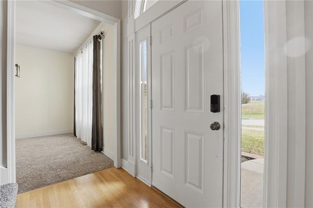 11104 Augusta Drive, Kansas City, KS 66109