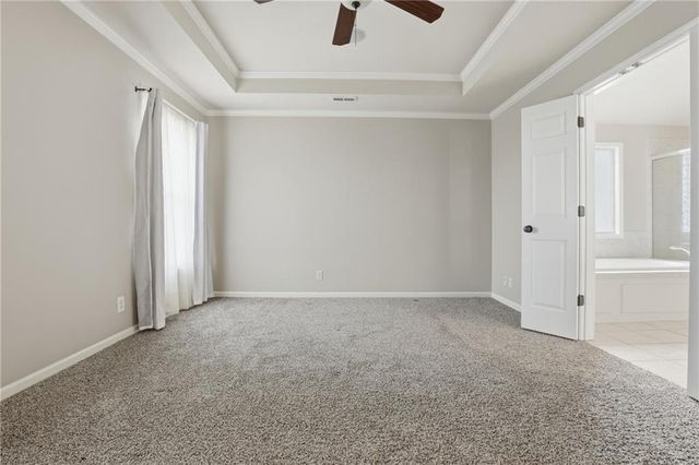 11104 Augusta Drive, Kansas City, KS 66109