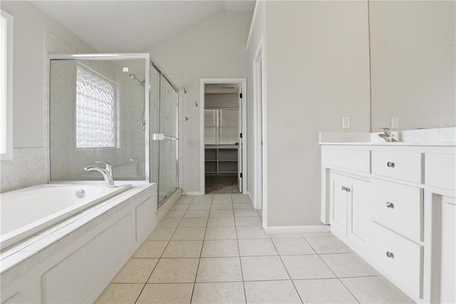 11104 Augusta Drive, Kansas City, KS 66109