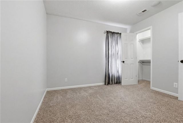 11104 Augusta Drive, Kansas City, KS 66109