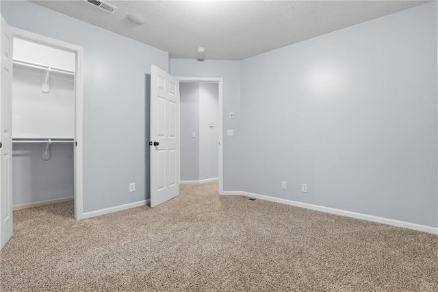 11104 Augusta Drive, Kansas City, KS 66109