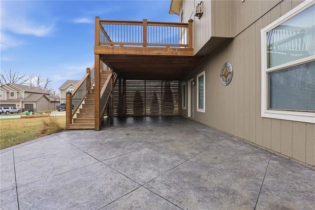 11104 Augusta Drive, Kansas City, KS 66109