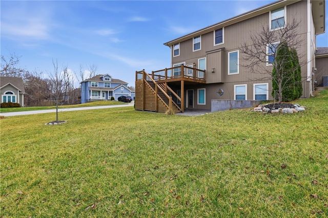 11104 Augusta Drive, Kansas City, KS 66109