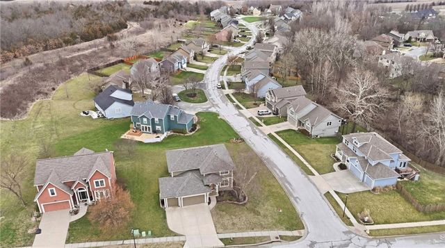 11104 Augusta Drive, Kansas City, KS 66109