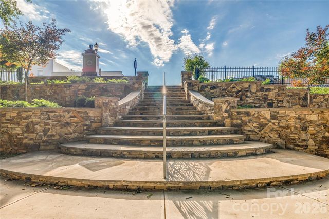 263 Keener Boulevard 9, Belmont, NC 28012