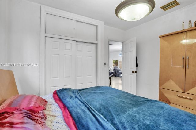 1052 NW 25th Avenue, Miami, FL 33125