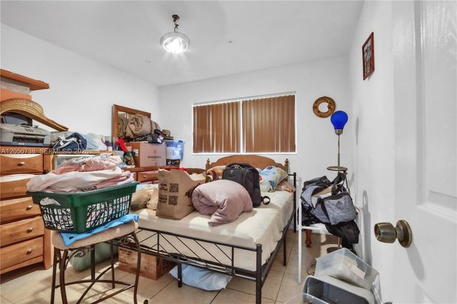 1052 NW 25th Avenue, Miami, FL 33125