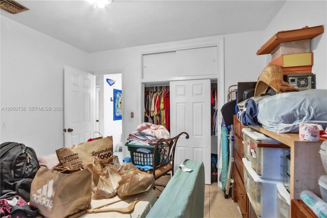 1052 NW 25th Avenue, Miami, FL 33125